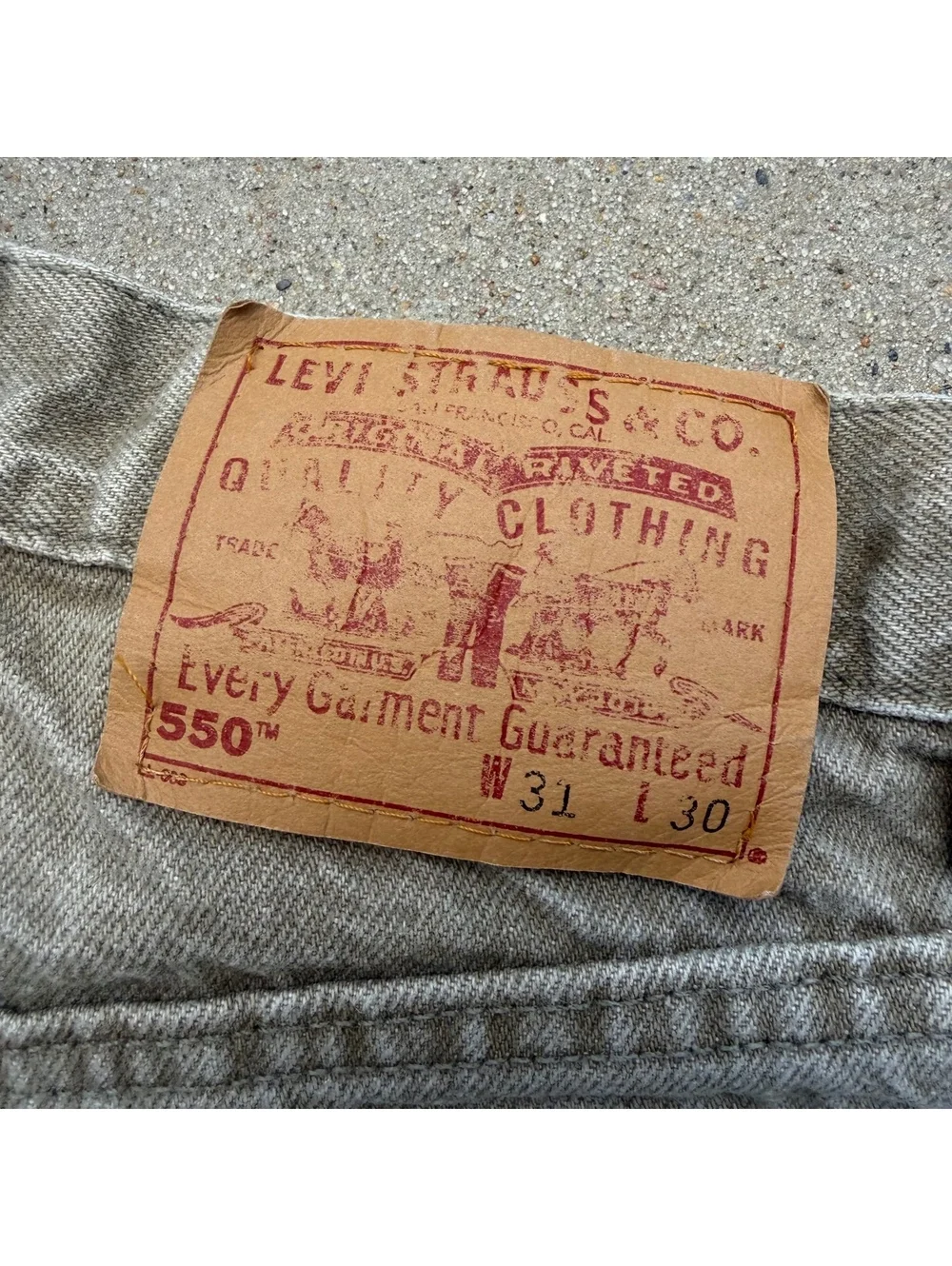 Vintage Levi's 550 Jeans Men 31x30 Relaxed Fit Gray Denim Casual Made in U.S.A